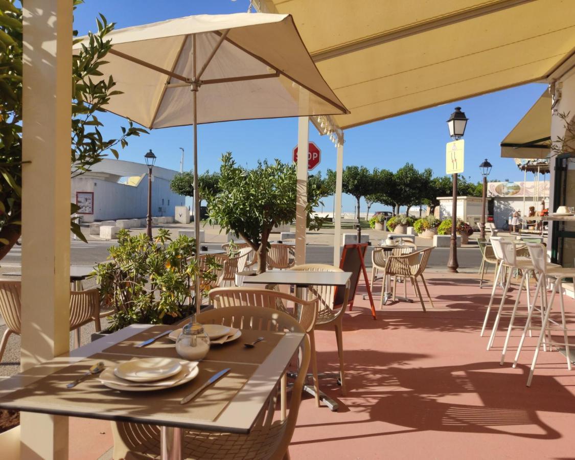 Abrivado Hotel Saintes-Maries-de-la-Mer Bagian luar foto